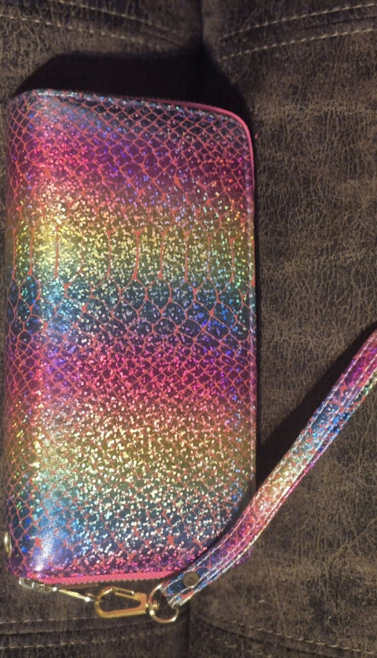 Holographic Rainbow Wristlet Clutch - Multicolor
